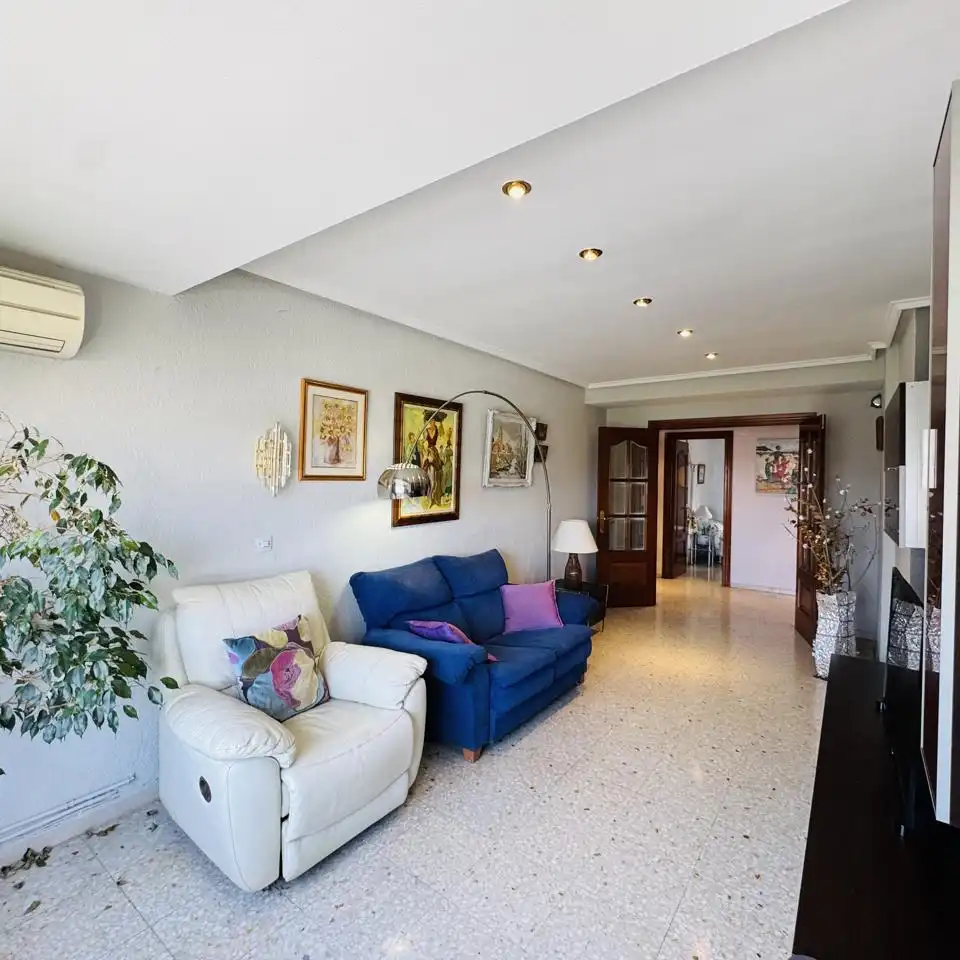 Flat for sale in De Cesáreo Alierta, La Granja