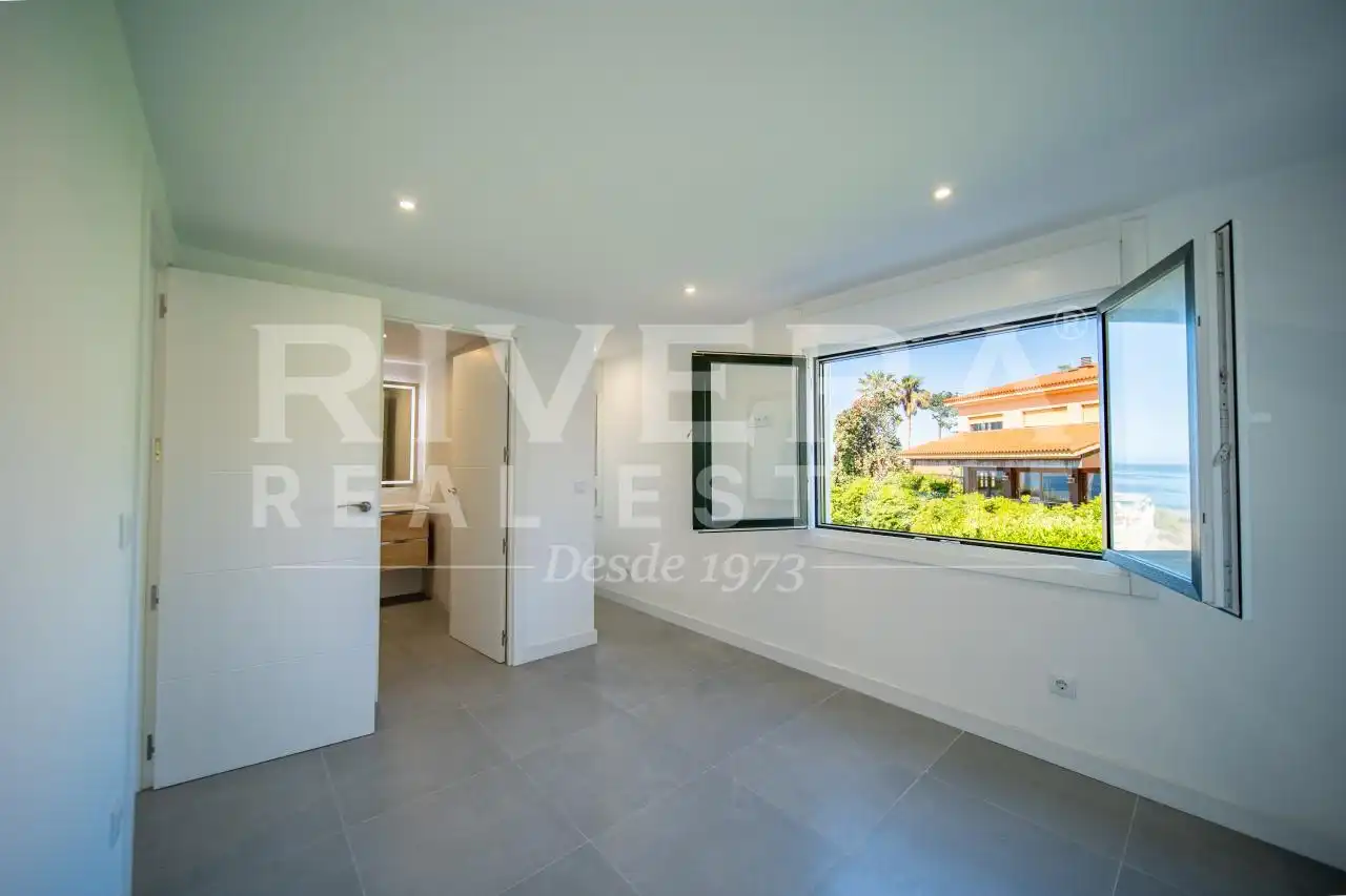 Habitación de Piso en venta en Sanxenxo con Calefacción y Terraza