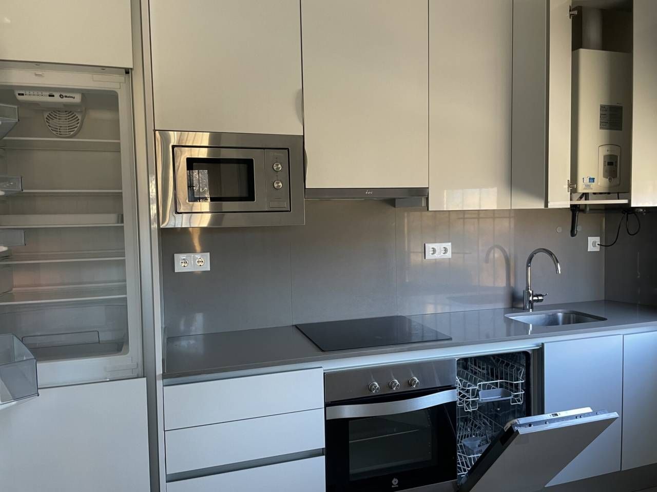 Kitchen of Flat for sale in Mollet del Vallès  with Air Conditioner and Heating