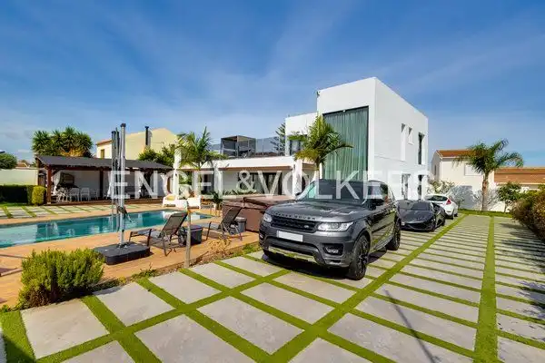 Vista exterior de Finca rústica en venta en Torrevieja con Aire acondicionado, Calefacción y Jardín privado