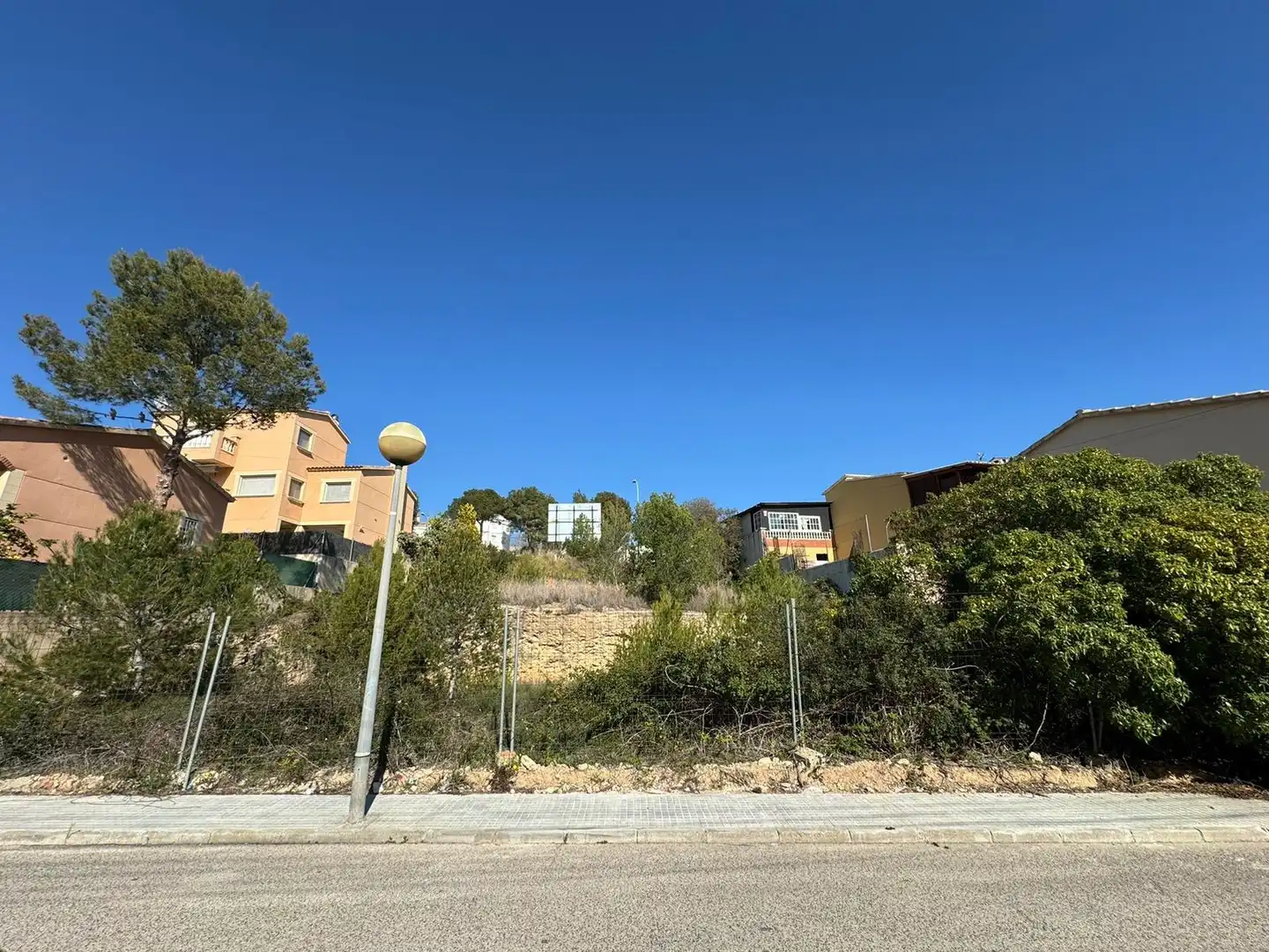 Terreny residencial en venda a La Pobla de Montornès