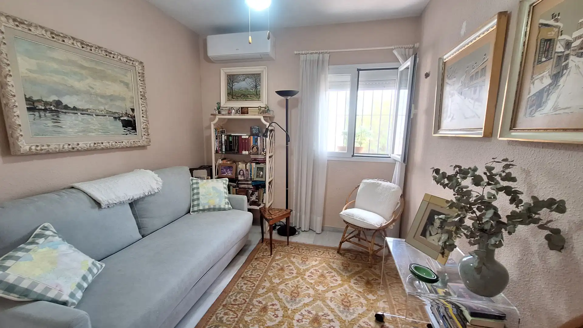 Bedroom of Detached homes for sale in Estepona  with Air Conditioner, Terrace and Swimming Pool