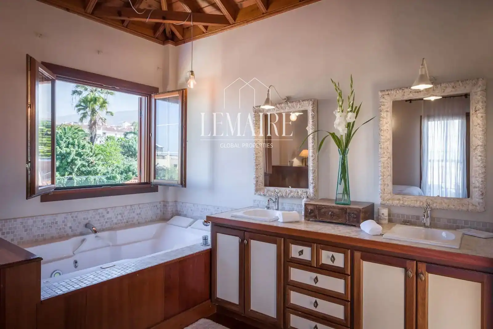 Bany de Casa o xalet en venda en Playa Jardín