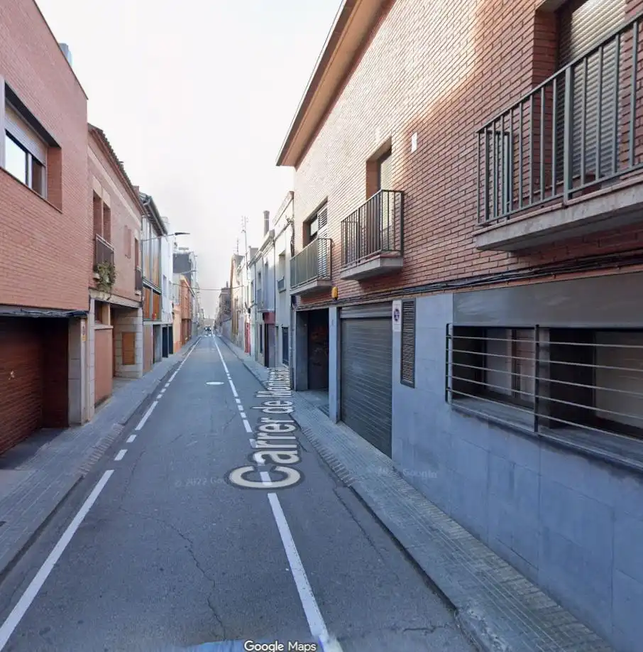 Aparcament de lloguer a calle de Montserrat 2, imagen 2