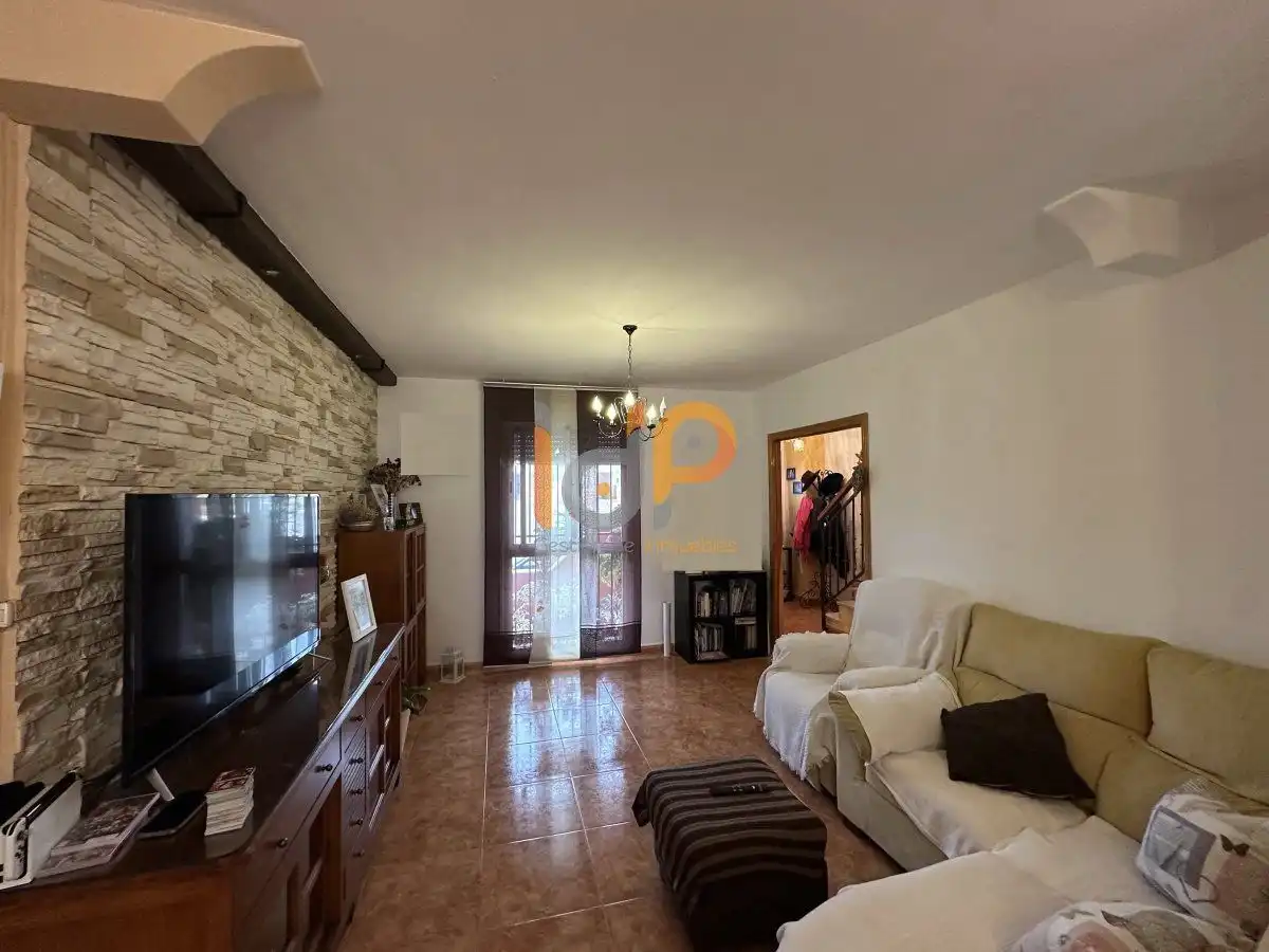 Sala d'estar de Dúplex en venda en Taberno amb Balcó