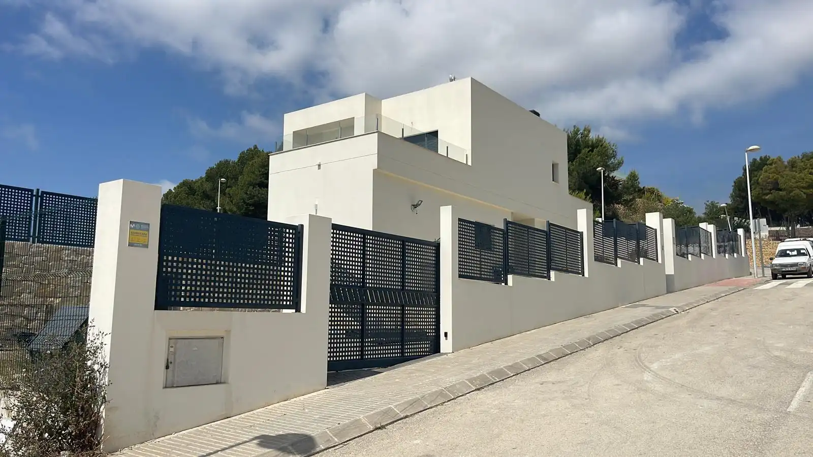 Villa avec balcon à vendre à Escandinavia - Cautivador