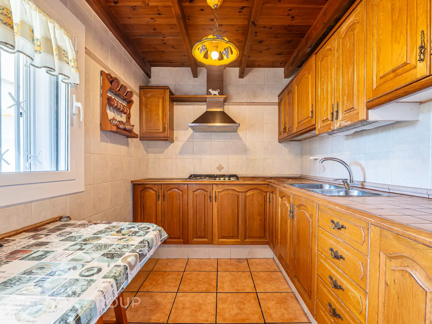 Cuina de Casa o xalet en venda en Calafell amb Jardí privat, Terrassa i Piscina