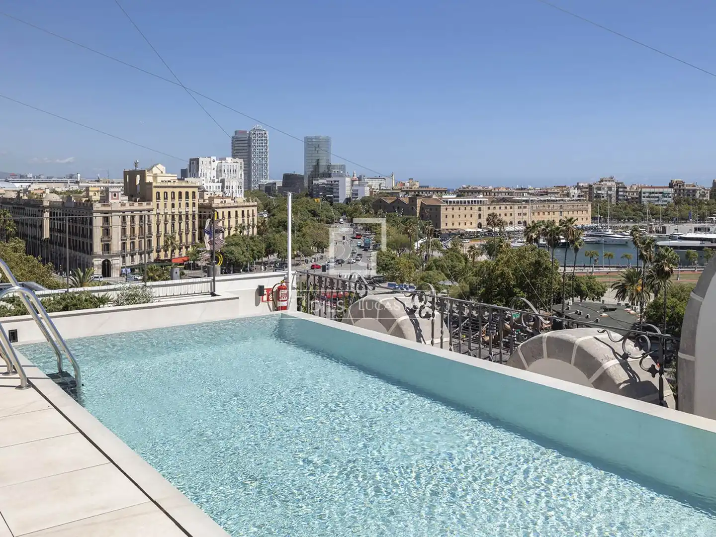 Piscina de Loft de alquiler en Barcelona con Aire acondicionado, Calefacción y Parquet