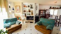 Sala d'estar de Casa o xalet en venda en Blanes amb Aire condicionat, Jardí privat i Terrassa