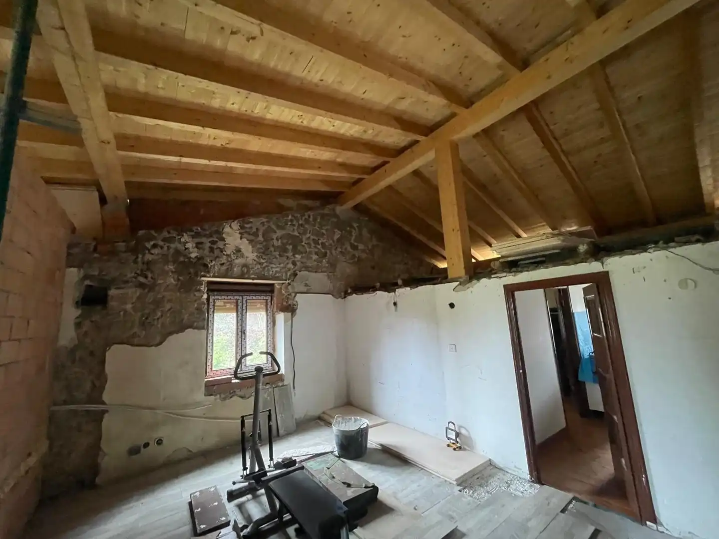 Einfamilien-Reihenhaus zum Verkauf in Bárcena de Cicero mit Terrasse und Balkon