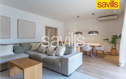 Living room of Apartment for sale in  Barcelona Capital  with Air Conditioner and Terrace