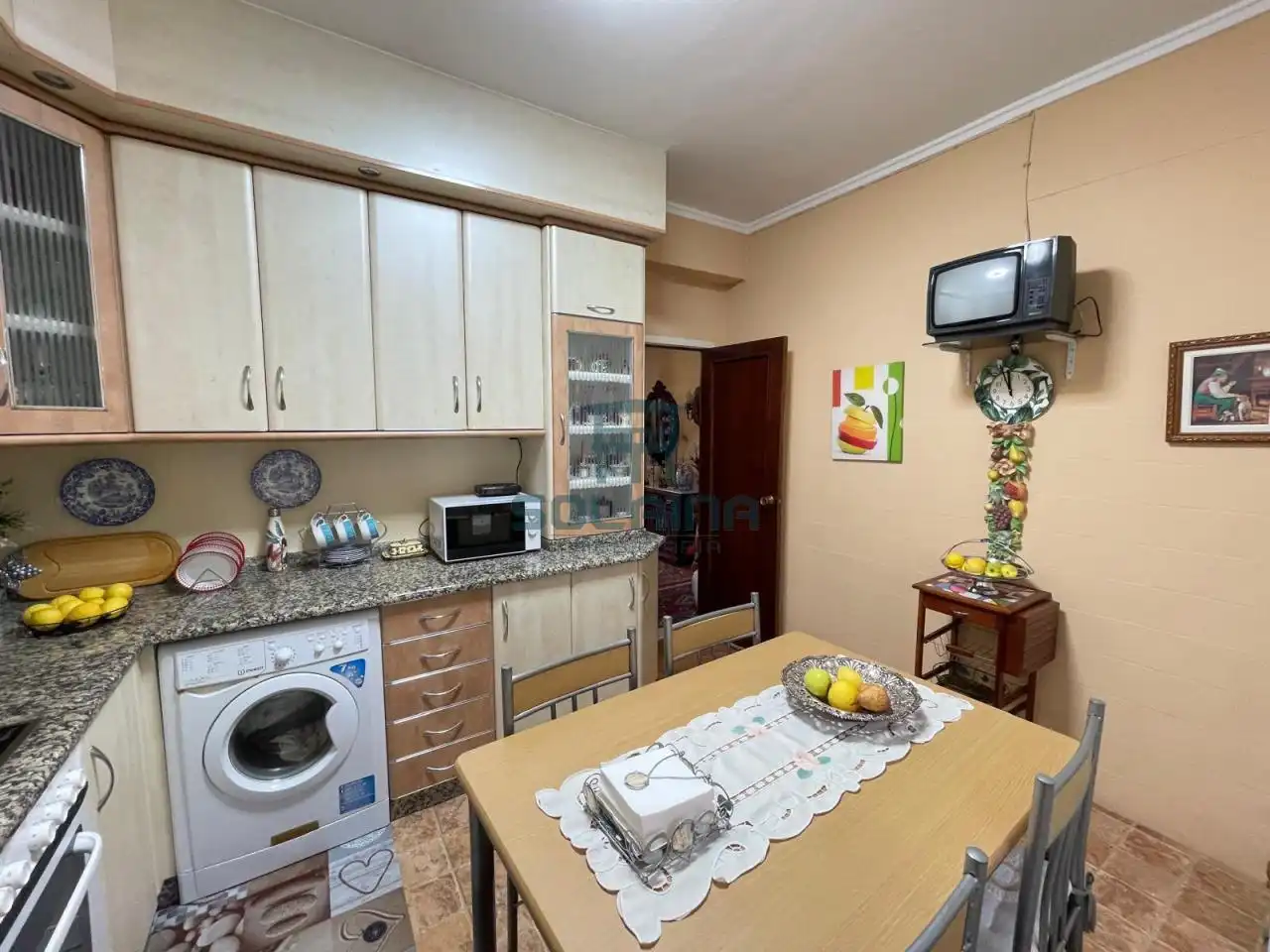 Cocina de Casa o chalet en venta en Ourense Capital  con Calefacción, Jardín privado y Terraza
