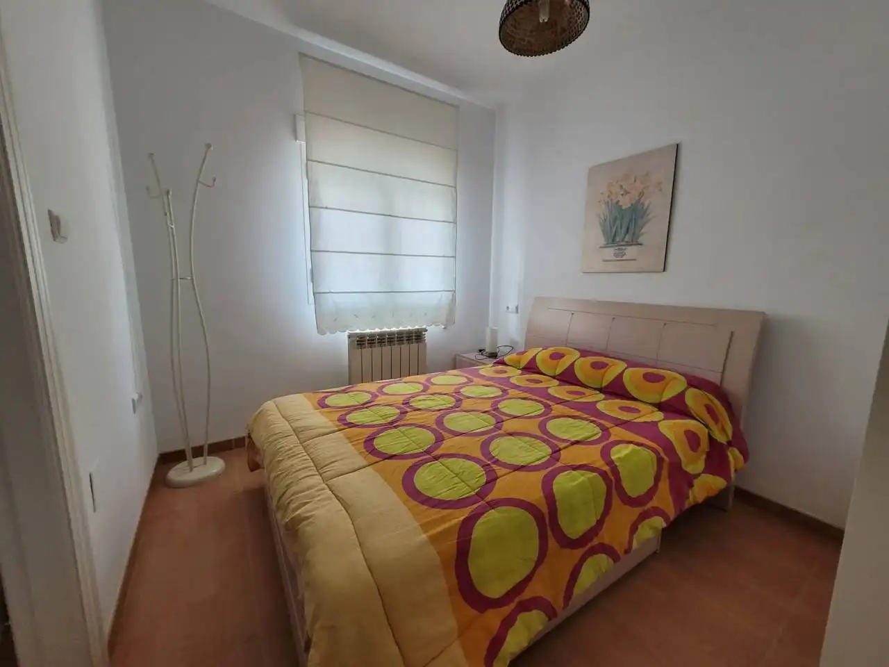 Dormitori de Casa o xalet en venda en Baza amb Aire condicionat, Calefacció i Jardí privat