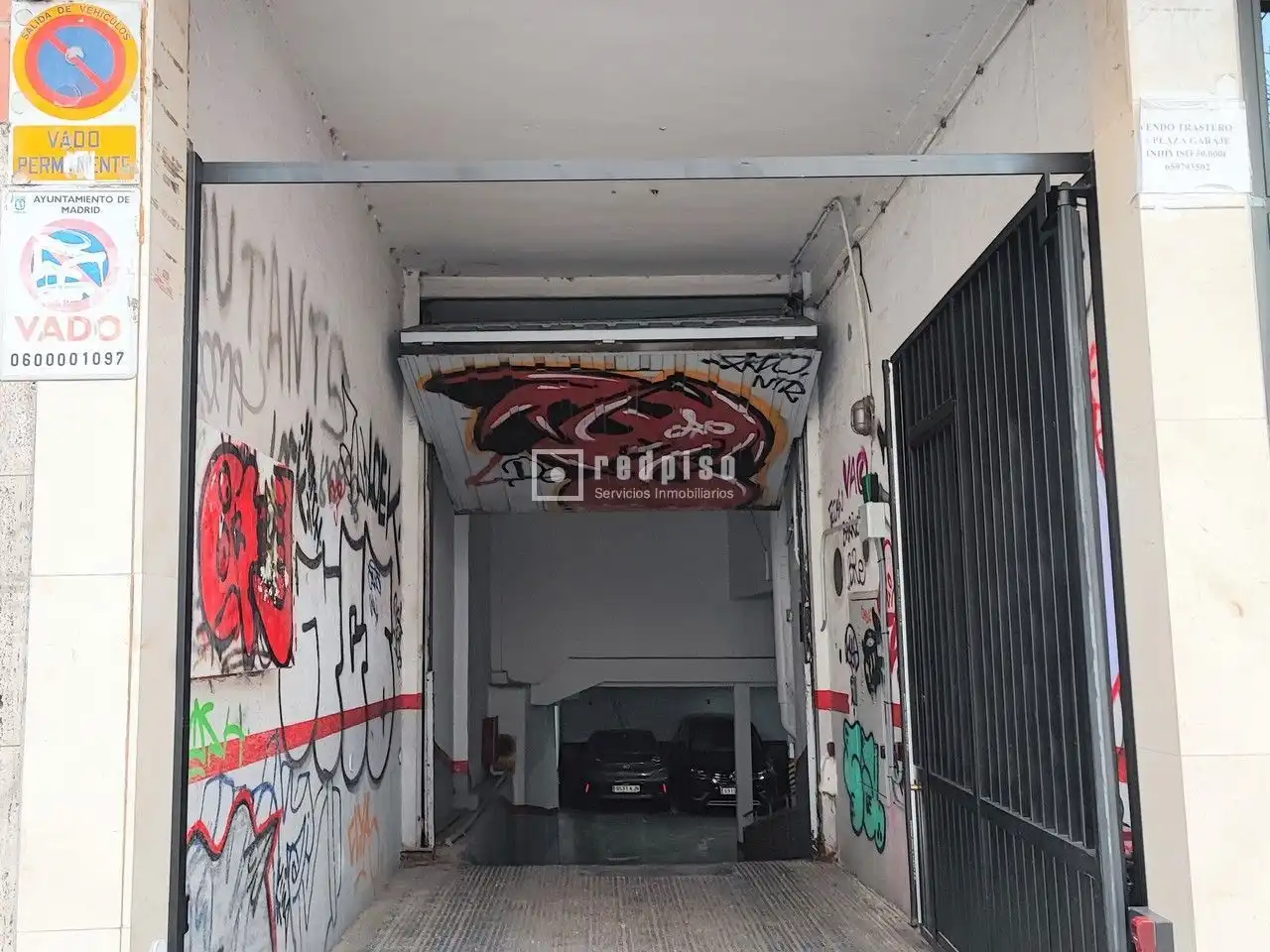 Garage for sale in Madrid
