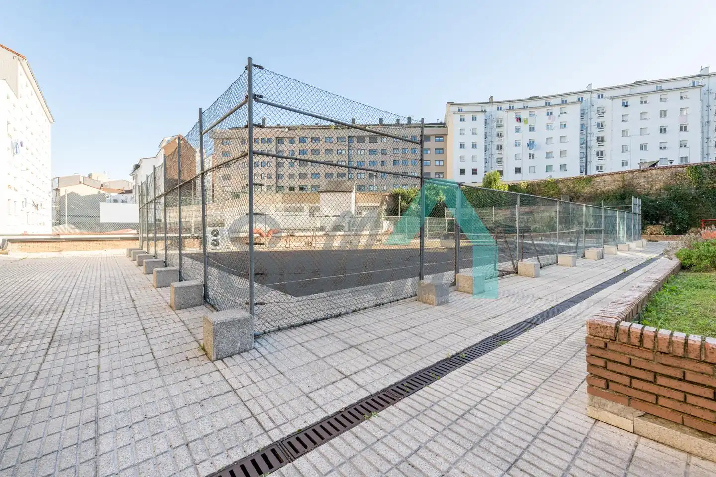 Terraza de Piso en venta en Oviedo  con Calefacción