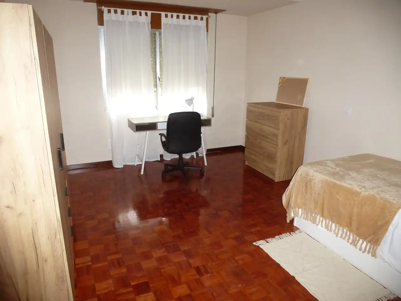 Habitación de Piso para compartir en Talavera de la Reina con Aire acondicionado, Calefacción y Parquet