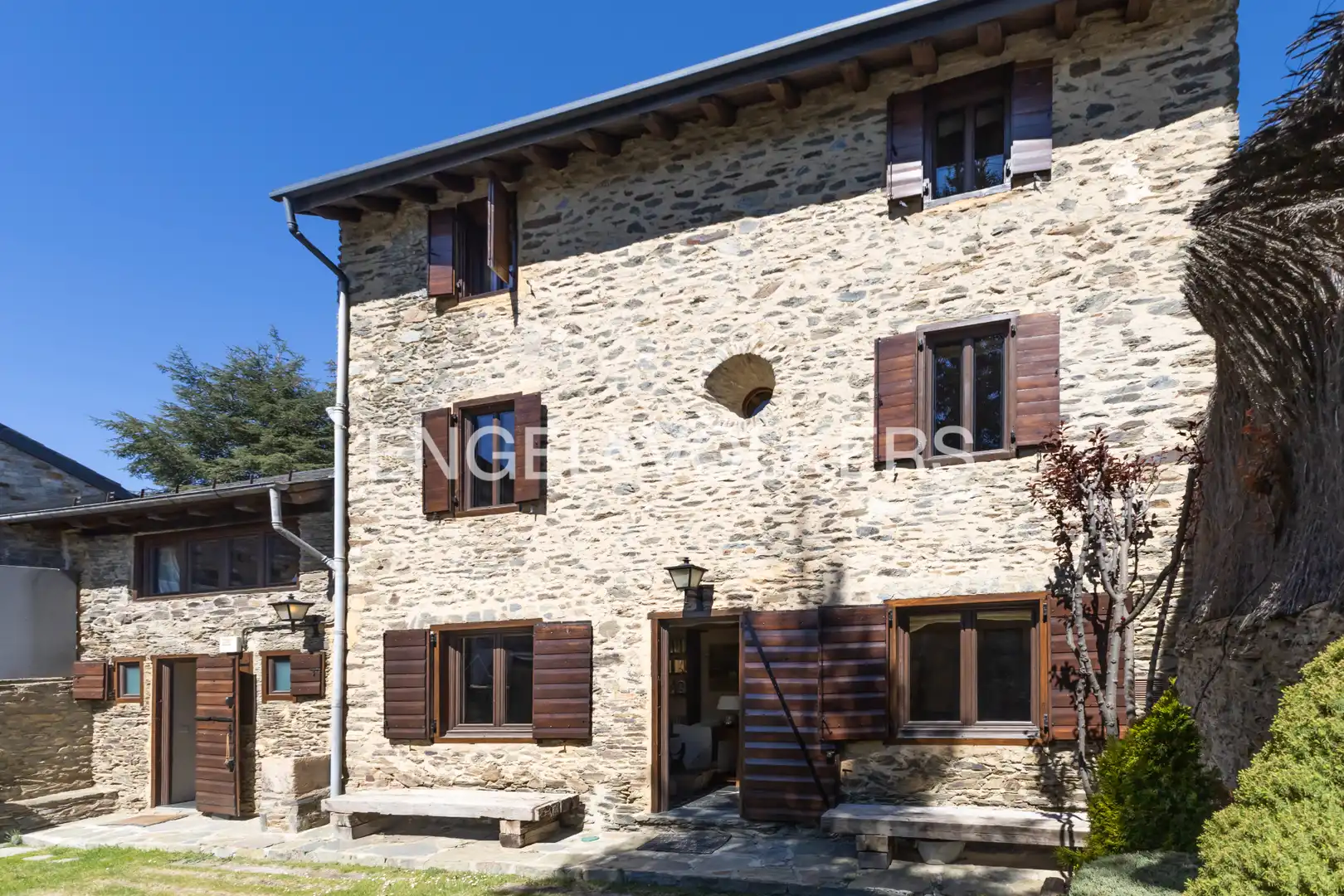 Vista exterior de Casa o chalet en venta en Bolvir con Calefacción, Jardín privado y Parquet
