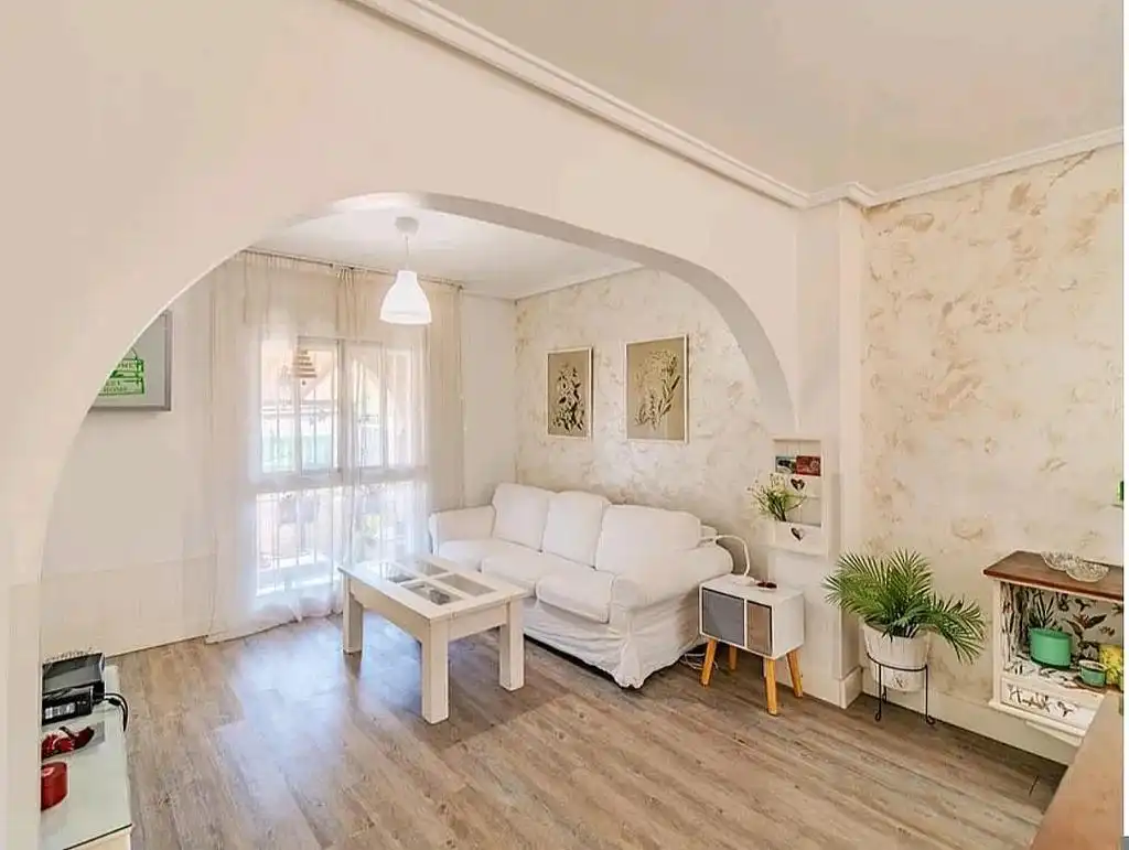 Bungalow con piscina en venta en Calle de Creta