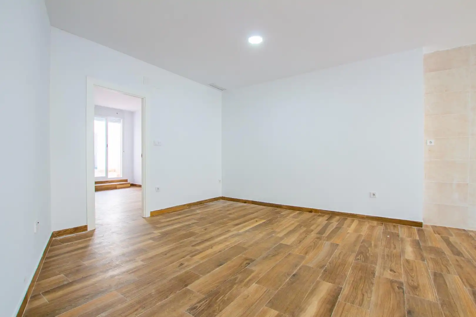 Ground floor for sale in Casco Antiguo, imagen 3