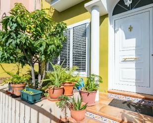 Exterior view of Single-family semi-detached for sale in  Santa Cruz de Tenerife Capital  with Terrace and Balcony