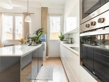 Flat with lift to rent in Plaza calle san Vicente mártir