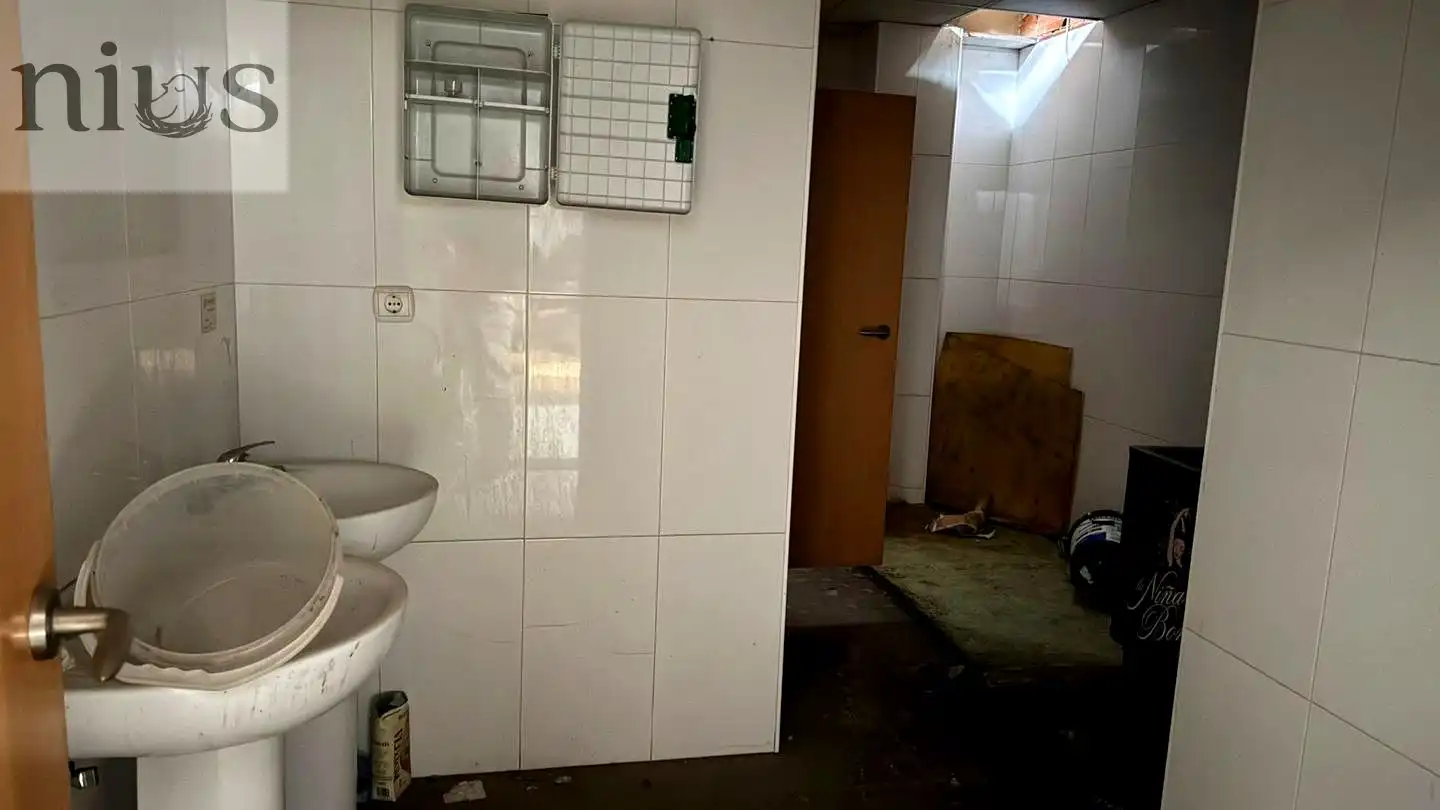 Nave industrial en venta en Silla