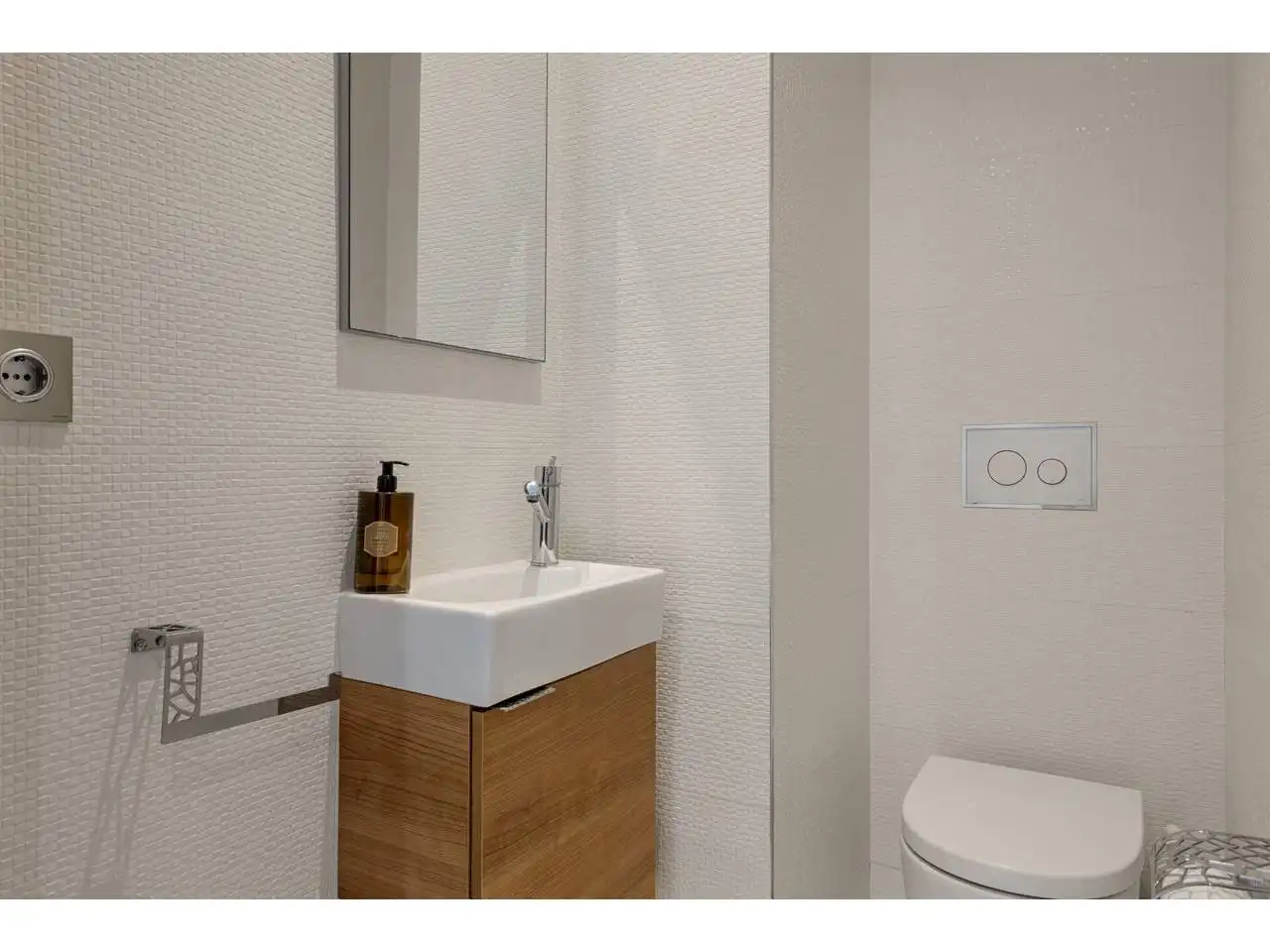 Badezimmer von Wohnung zum Verkauf in Valencia mit Klimaanlage, Heizung und Terrasse
