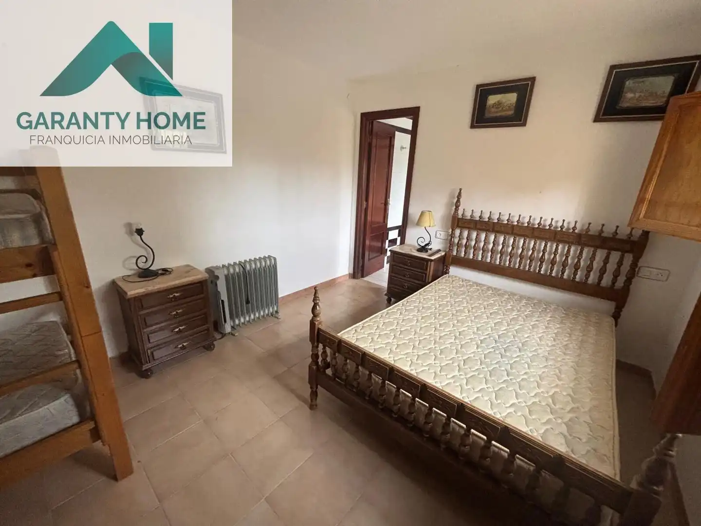 Habitación de Casa o chalet en venta en Rute con Jardín privado, Piscina y Amueblado