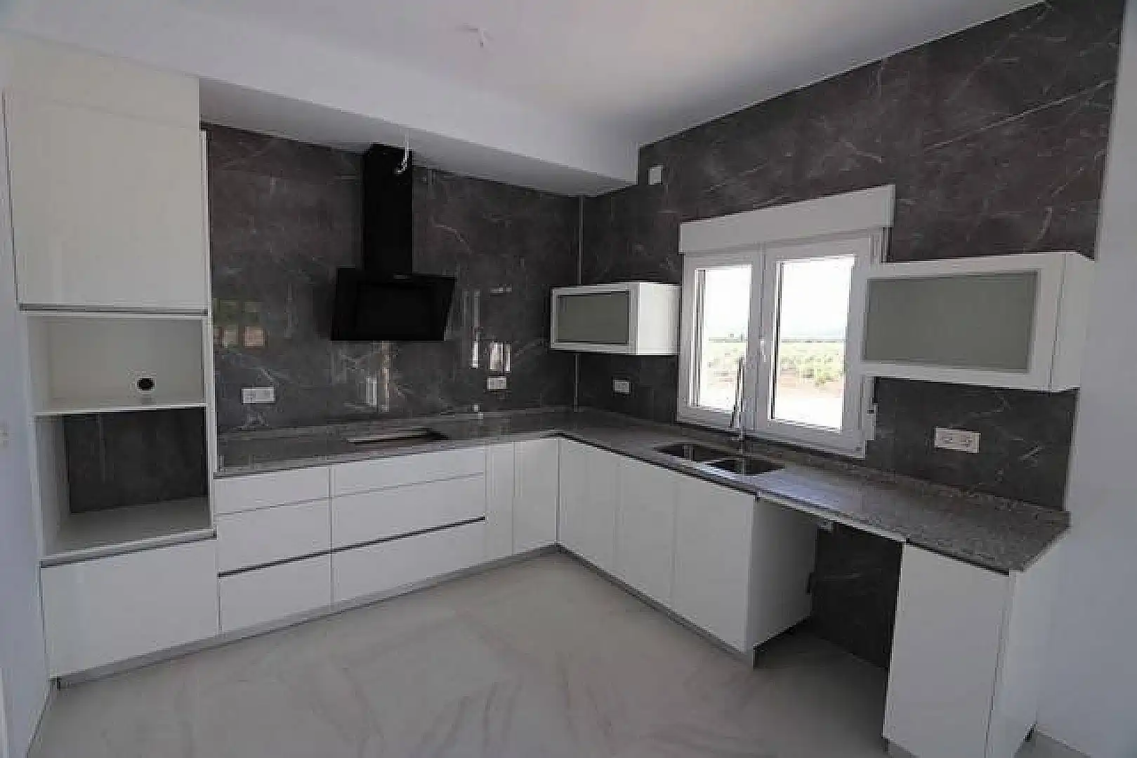 Villa zum Verkauf in El Pinós / Pinoso, imagen 12