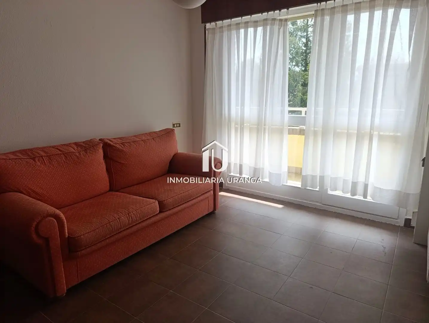 Sala d'estar de Pis en venda en Laredo amb Calefacció i Terrassa