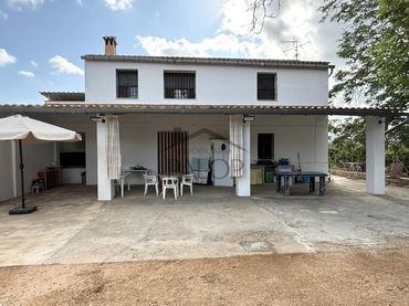 Landhaus mit Garten zum Verkauf in Carcaixent