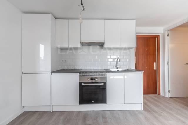 Piso en Venta en Calle del Castillo de Oropesa en Simancas