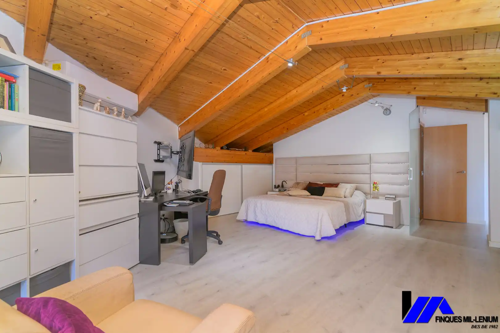 Habitación de Dúplex en venta en Gavà con Aire acondicionado, Calefacción y Parquet