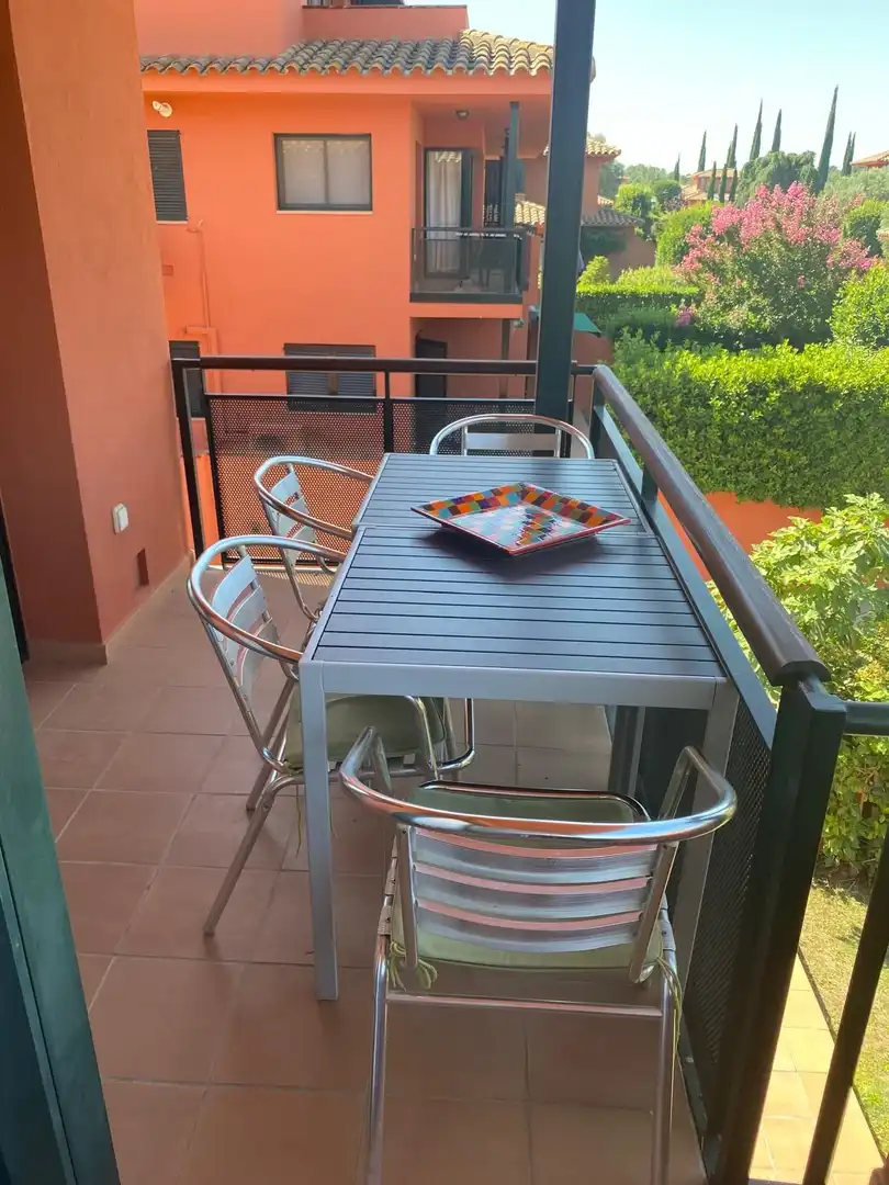 Terraza de Dúplex en venta en Navata con Calefacción, Trastero y Piscina comunitaria