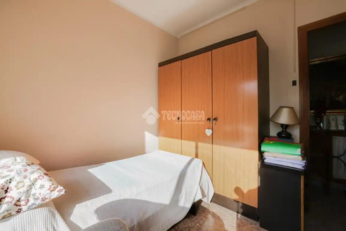Habitación de Piso en venta en Barcelona con Balcón