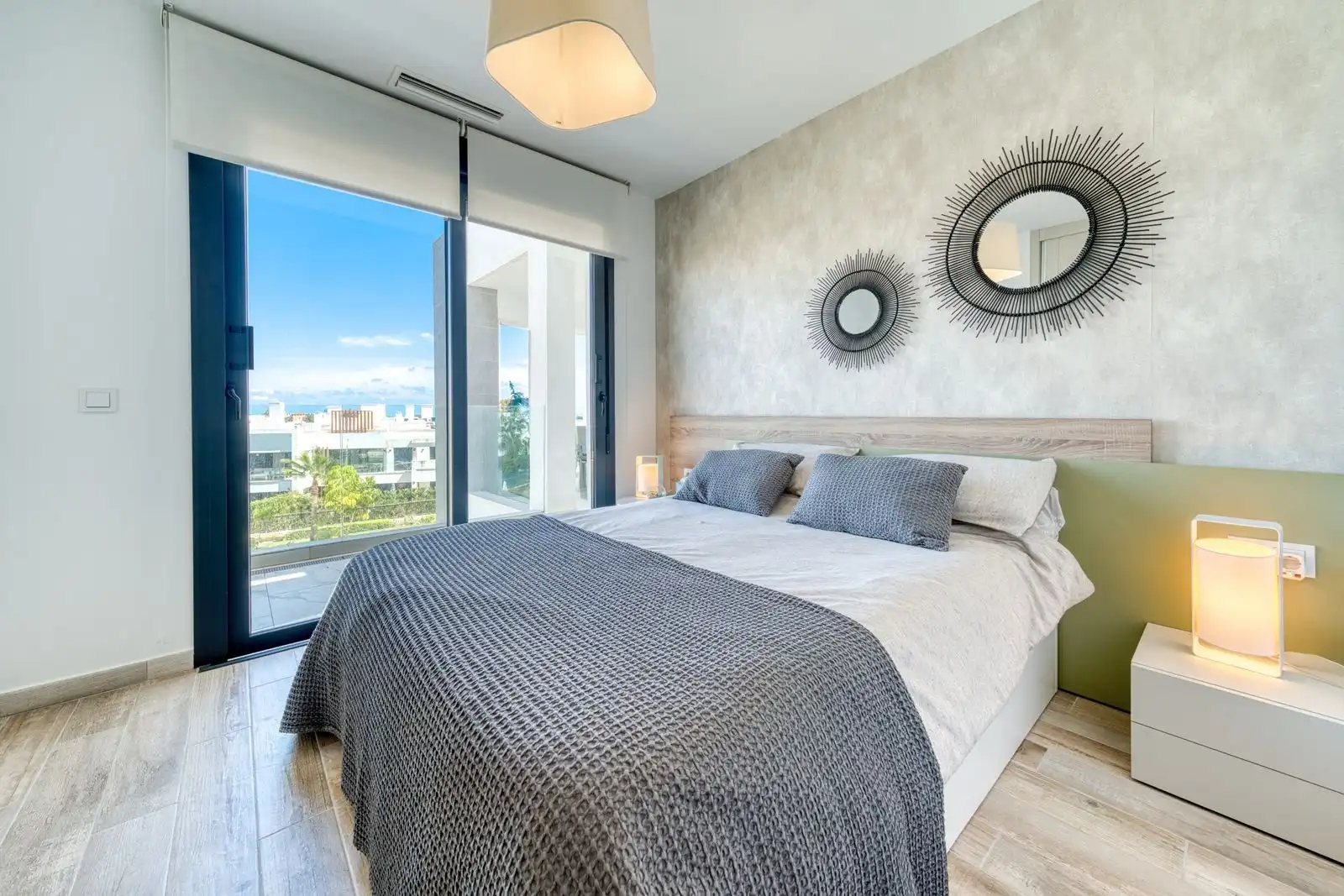 Habitación de Ático de alquiler en Estepona con Aire acondicionado, Terraza y Amueblado