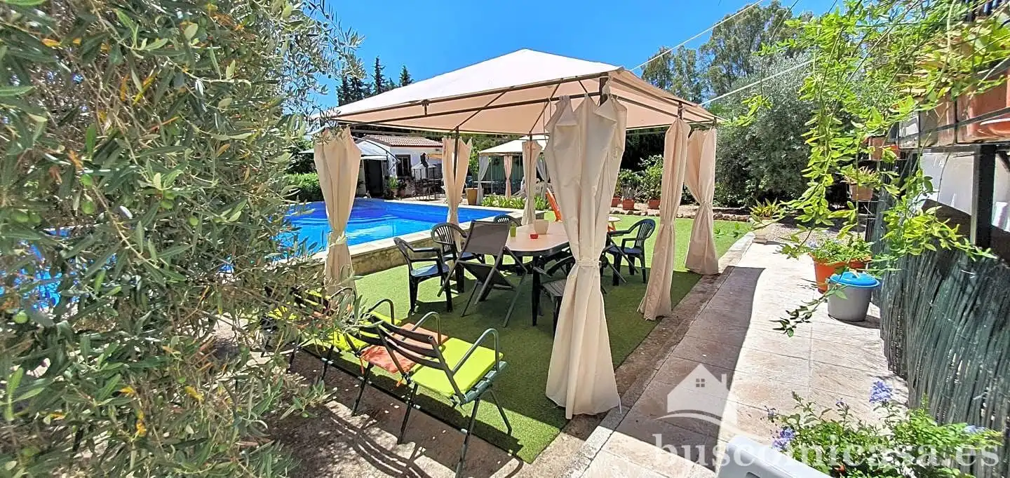 Terrassa de Casa o xalet en venda en Linares amb Aire condicionat, Calefacció i Jardí privat