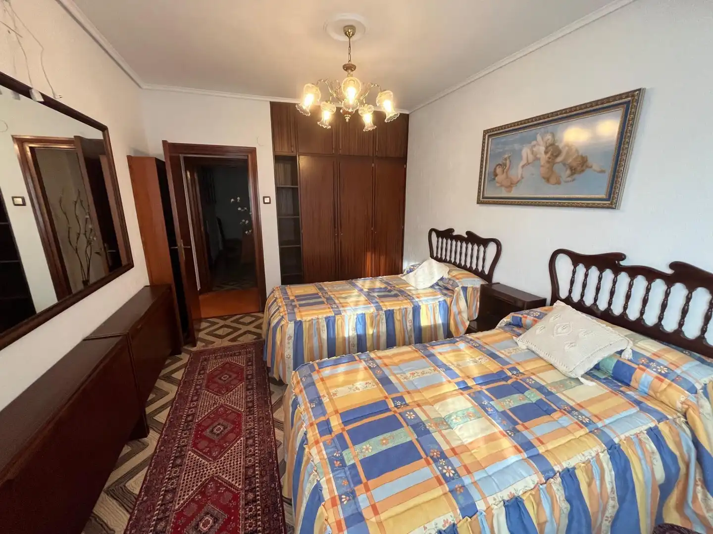 Habitación de Piso en venta en Colindres con Calefacción, Terraza y Amueblado