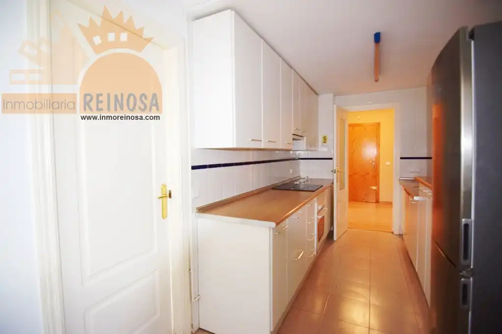 Ground floor with lift for sale in Avenida del Golf, imagen 11