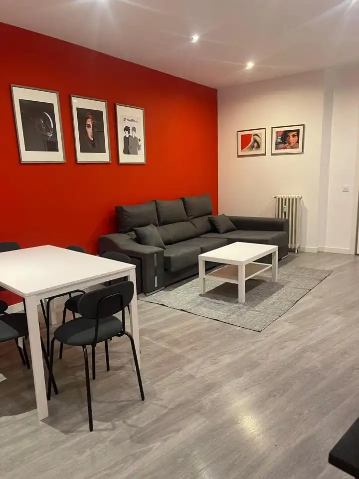 Flat for rent in Calle de Guzmán el Bueno, Gaztambide
