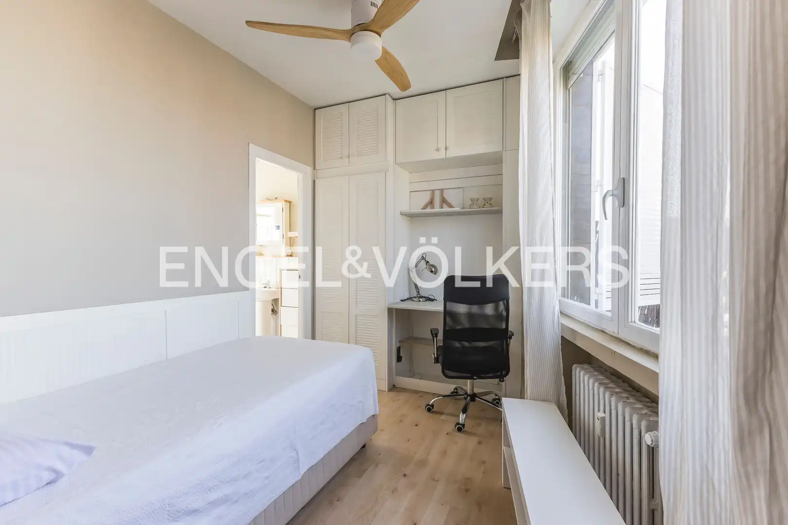 Habitación de Ático en venta en Madrid con Aire acondicionado, Calefacción y Terraza