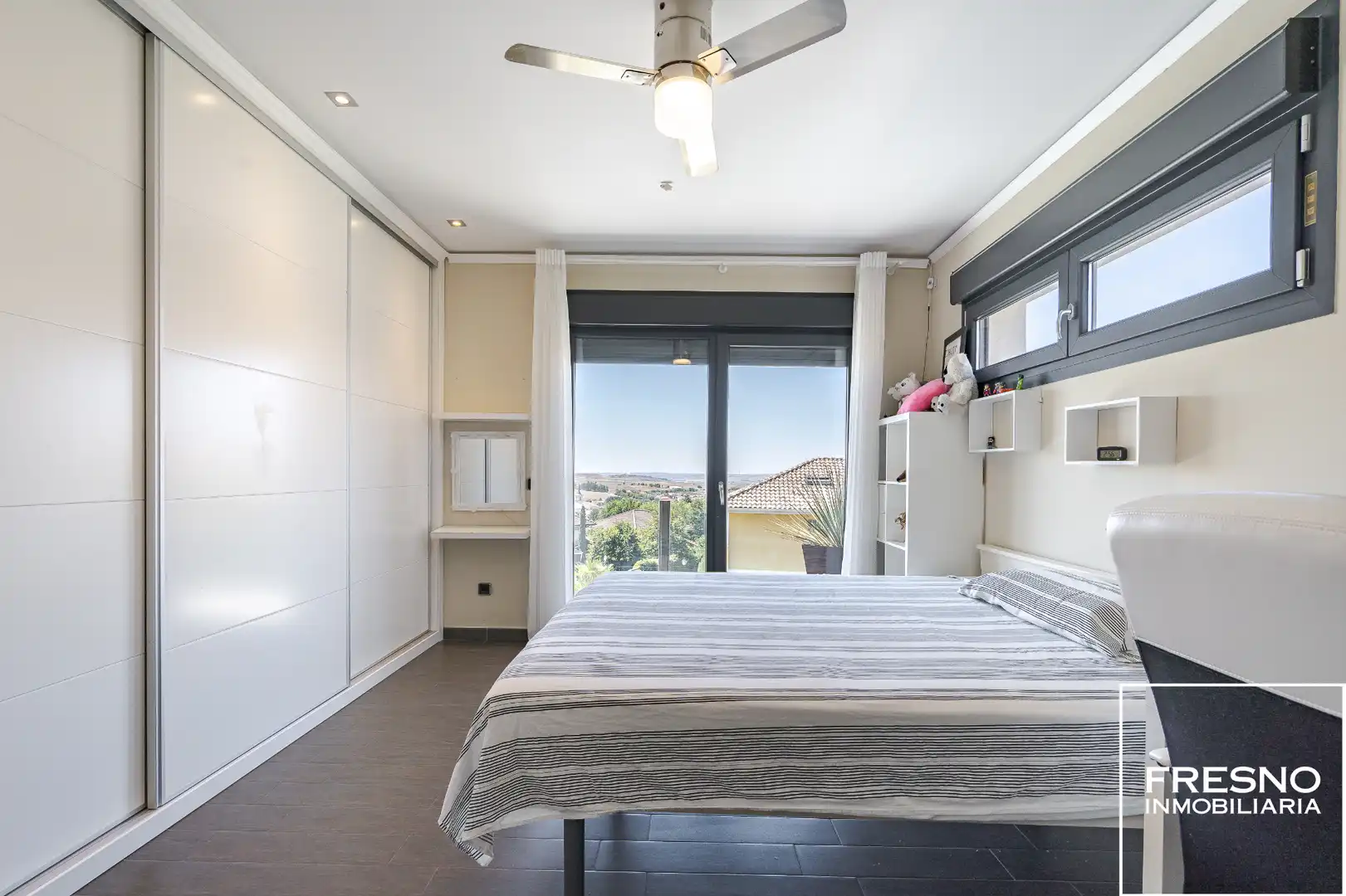 Habitación de Casa o chalet en venta en Cobeña con Aire acondicionado, Calefacción y Jardín privado