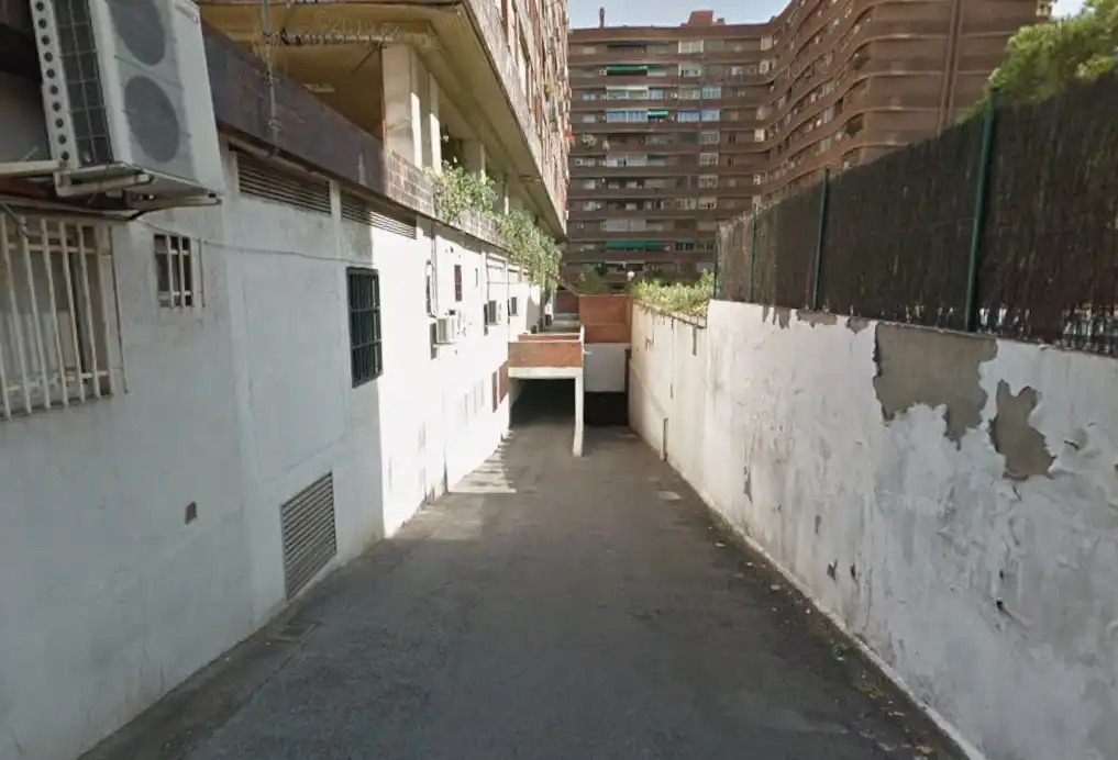 Vista exterior de Garaje de alquiler en Madrid