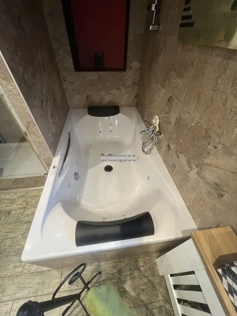 Badezimmer von Haus oder Chalet zum Verkauf in Rubí mit Klimaanlage, Heizung und Privatgarten
