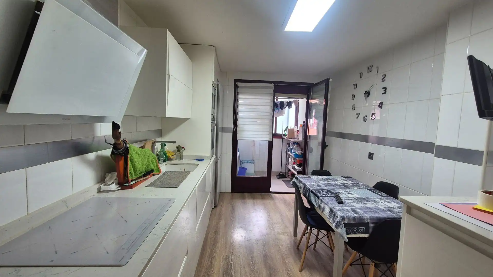 Kitchen of Flat for sale in Cistérniga  with Heating, Storage room and Furnished