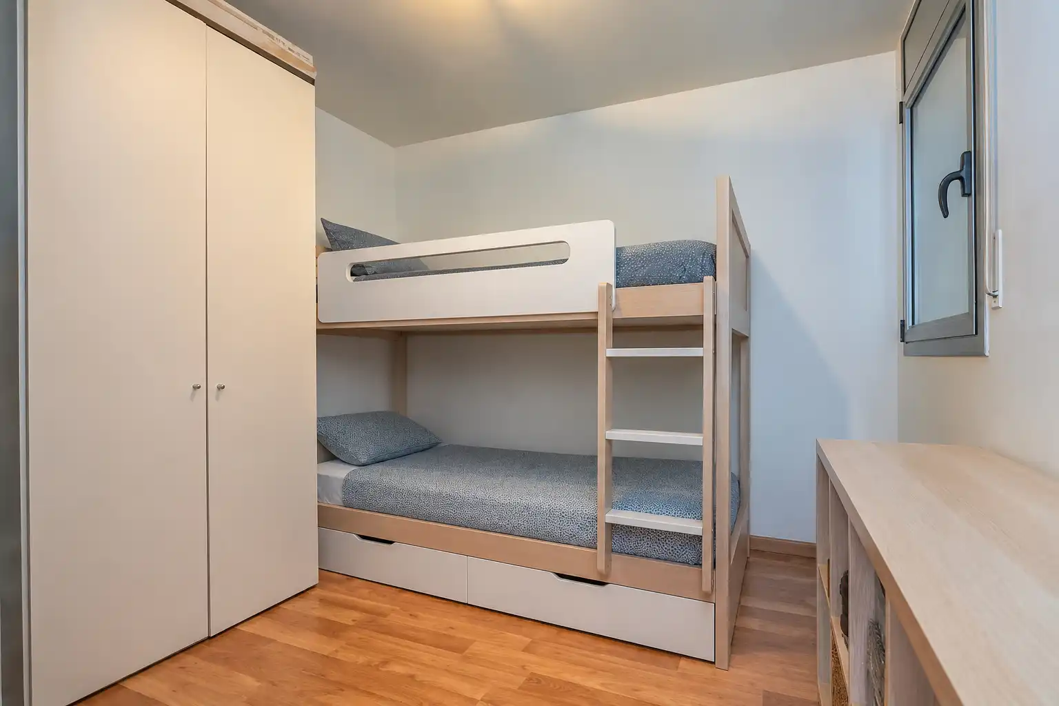 Bedroom of Apartments for sale in Manresa  with Air Conditioner