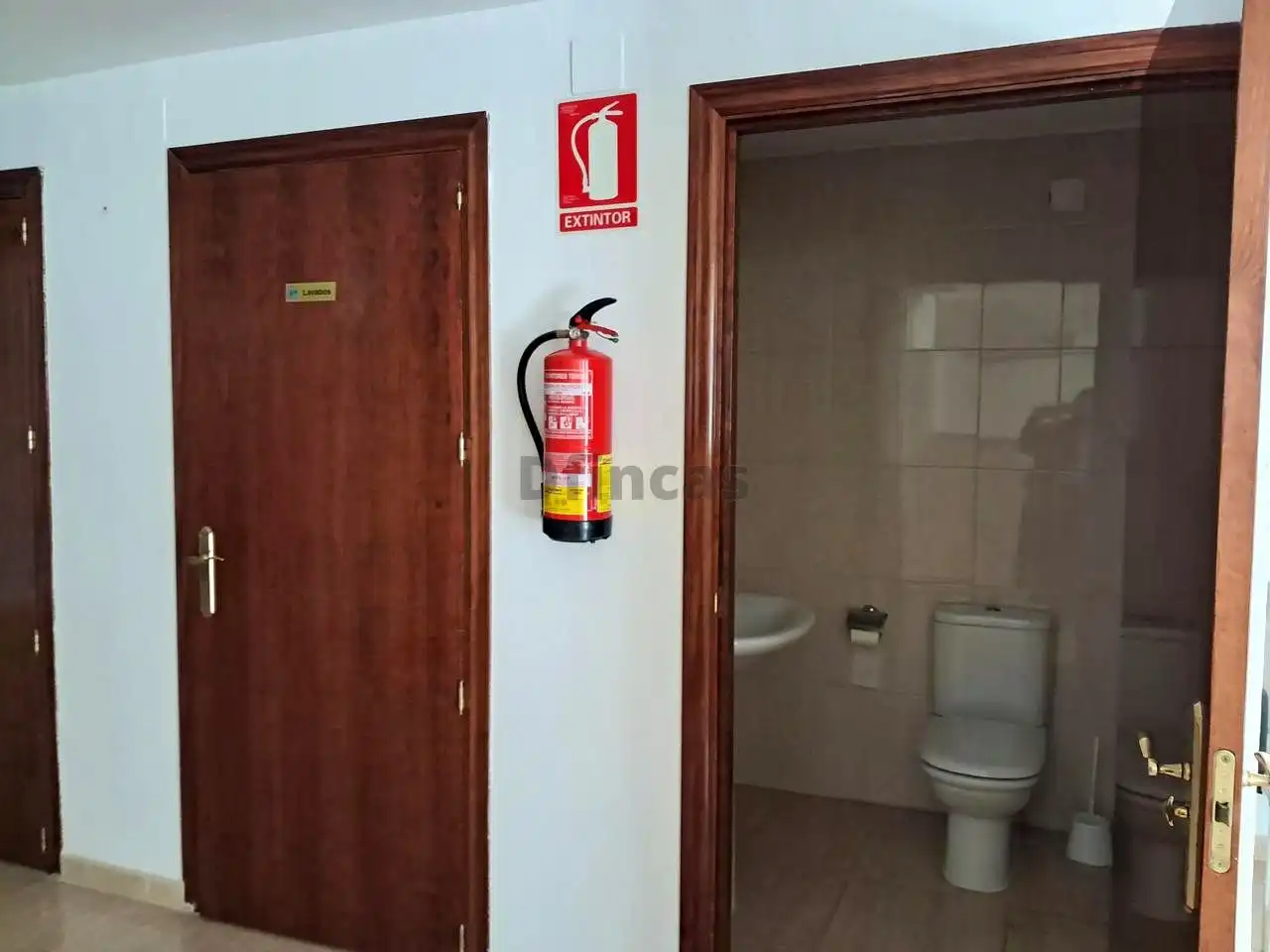 Bany de Oficina en venda en Teruel