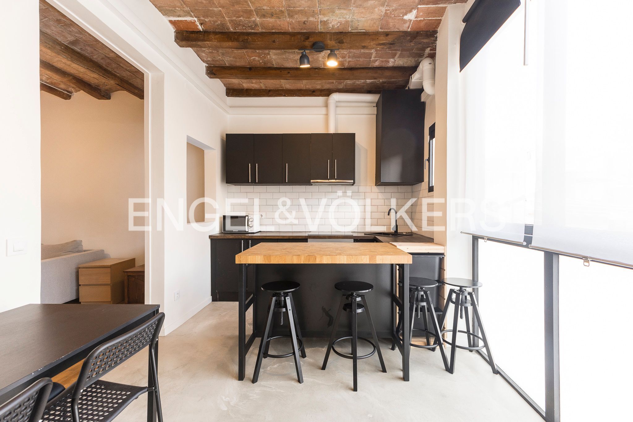 Cocina de Apartamento de alquiler en  Barcelona Capital con Aire acondicionado, Calefacción y Parquet