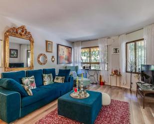 Sala d'estar de Apartament en venda en Marbella amb Aire condicionat i Terrassa