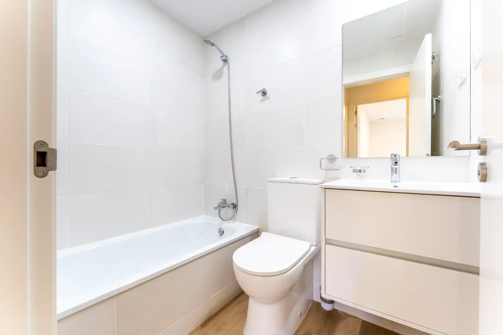Wohnung zur Miete in Calle de Juan Ignacio Luca de Tena, 28, Salvador